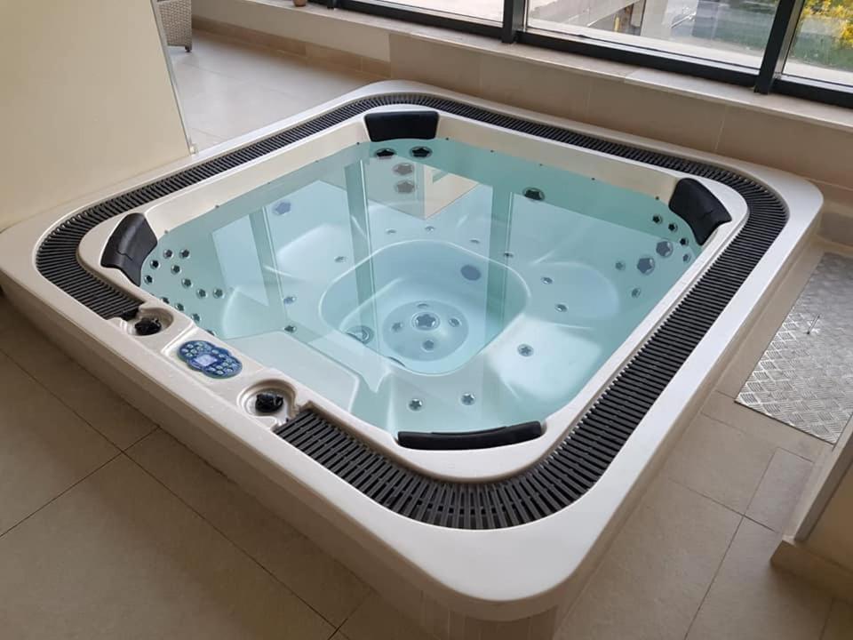 Alesea Ap-Alezzi Beach Resort ナボダリ エクステリア 写真